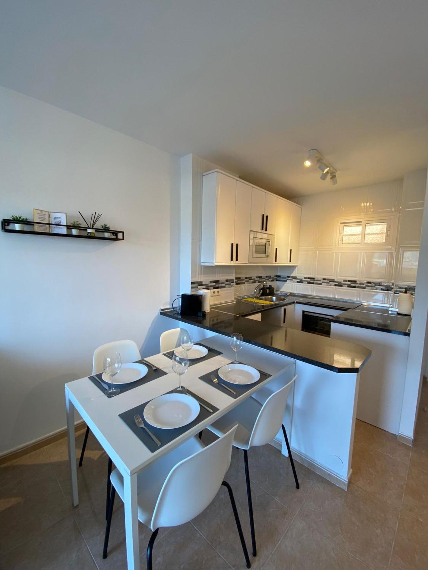 Apt Con Espectacular Vista, Piscinas, Recep 24 Hs Benalmádena Exteriör bild